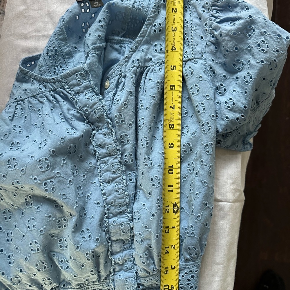 J.Crew Cotton Eyelet Peasant Blouse Light Blue Size XS - Picture 12 of 12